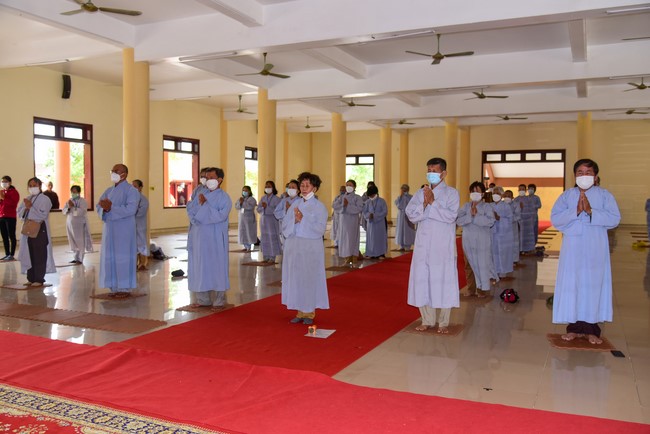 Cúng dường Tam bảo chùa Cổ Am, Nghệ An