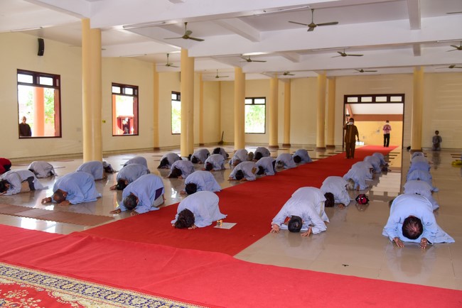 Cúng dường Tam bảo chùa Cổ Am, Nghệ An