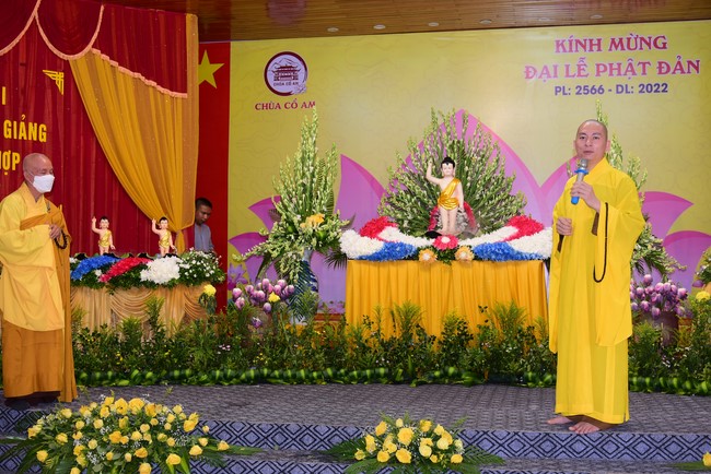 Cúng dường Tam bảo chùa Cổ Am, Nghệ An