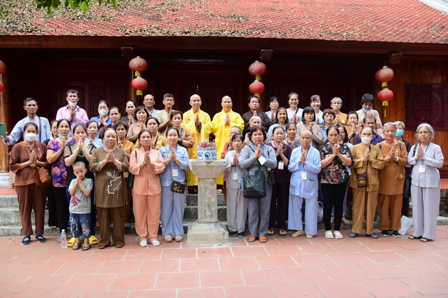 Cúng dường Tam bảo chùa Cổ Am, Nghệ An