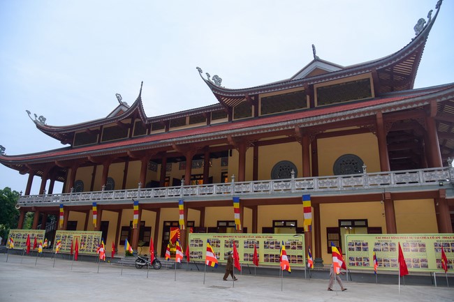 Cúng dường Tam bảo chùa Cổ Am, Nghệ An