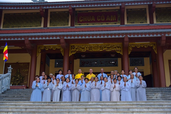 Cúng dường Tam bảo chùa Cổ Am, Nghệ An