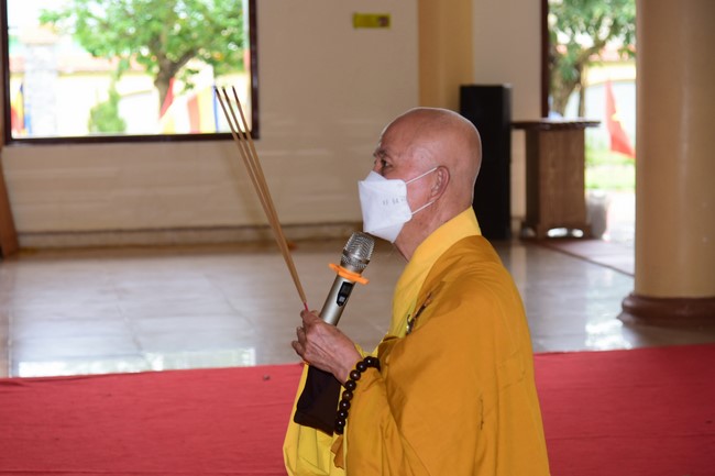 Cúng dường Tam bảo chùa Cổ Am, Nghệ An