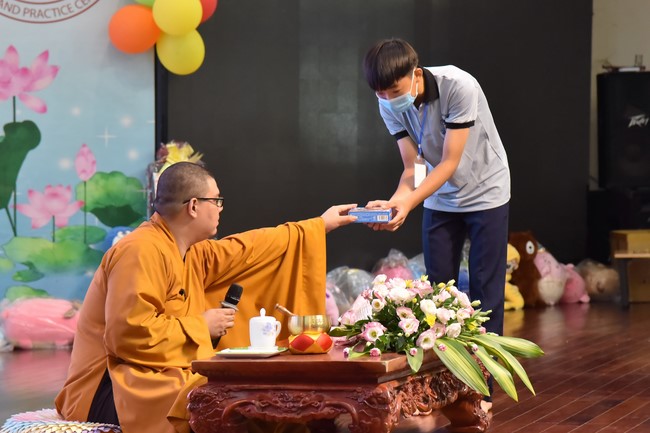 Khóa tu thiếu nhi “Em Về Bên Phật”