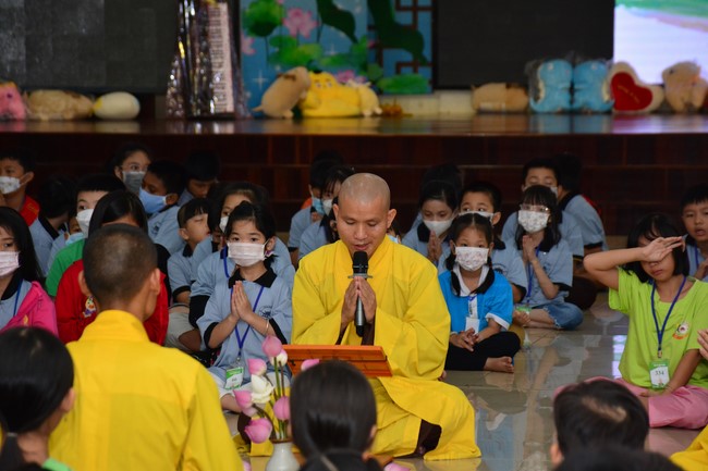 Khóa tu thiếu nhi “Em Về Bên Phật”