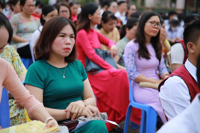 Chùa Cổ Am: Trao Học Bổng Nâng Bước Nhân Tài - Trường THPT Nguyễn Xuân Ôn