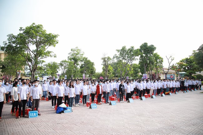 Chùa Cổ Am: Trao Học Bổng Nâng Bước Nhân Tài - Trường THPT Diễn Châu 3