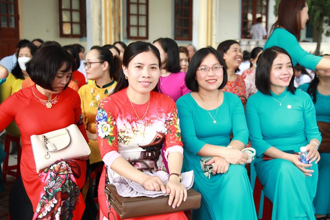 Chùa Cổ Am: Trao Học Bổng Nâng Bước Nhân Tài - Trường THPT Diễn Châu 3